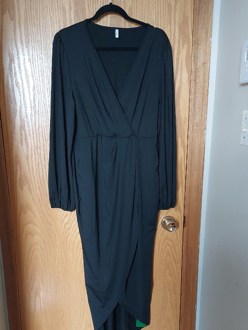 Halara V-Neck Long Sleeve Tulip Hem Midi Dress